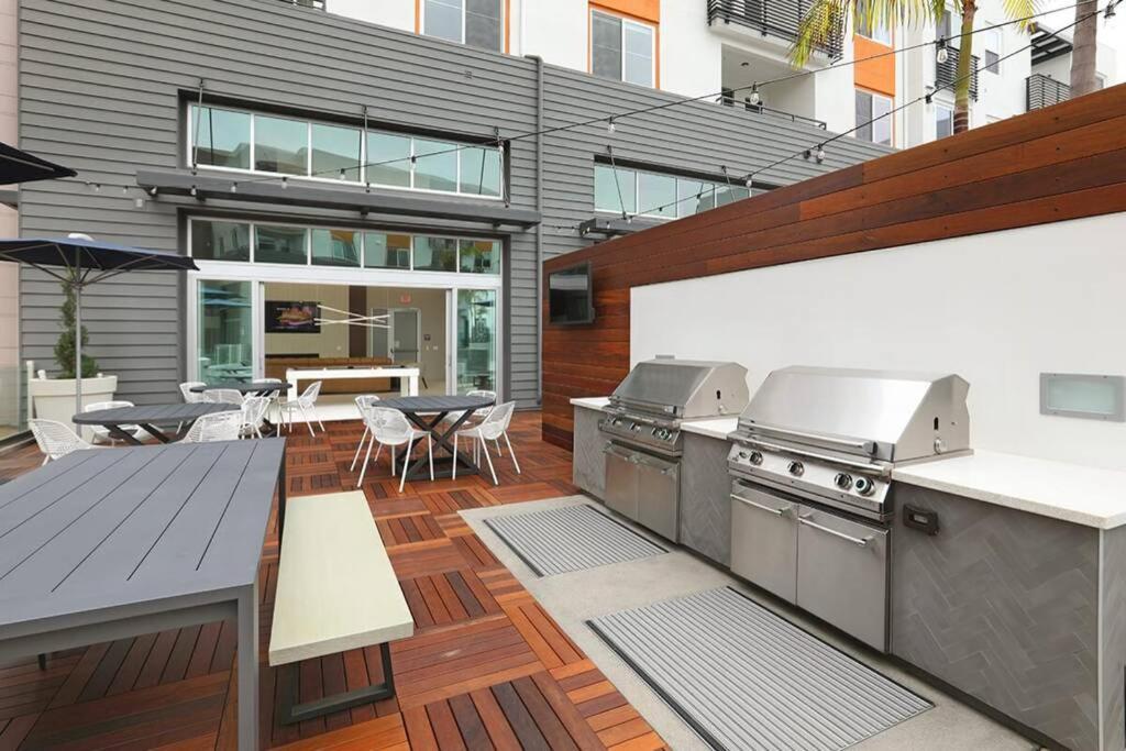 Modern Building -Free Parking - By Choc & St Joseph'S Hospital Apartment Orange Exterior photo