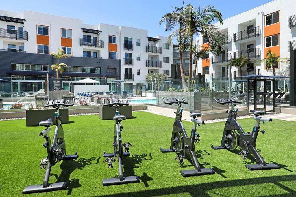 Modern Building -Free Parking - By Choc & St Joseph'S Hospital Apartment Orange Exterior photo